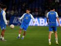 Yeremay calienta durante el partido entre el Dépor y el Zaragoza en Riazor