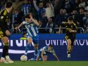Mulattieri conduce la pelota durante el partido contra el Zaragoza en Riazor (2-1) de la jornada 31