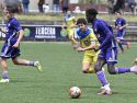 Pape Gaye, delantero del Montañeros, durante el duelo ante el Juventud Cambados