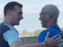 Scaloni y Djalminha en el entrenamiento de Argentina