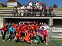 La plantilla del Atlético San Pedro celebra con varios aficionados el pase a la final de la Copa de A Coruña