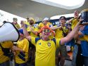Aficionados de Suecia celebran el triunfo ante Túnez