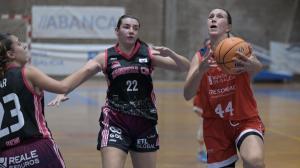 Andrea Pérez, en el partido de la primera vuelta ante el Manresa