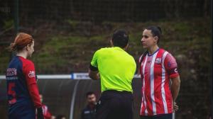 Noemí (derecha) antes de un partido con el Meicende