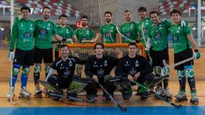 La plantilla del Liceo: Arnau Xaus, Dava Torres, Nil Cervera, Bruno Saavedra, Nuno Paiva, César Carballeira, Tombita, Toni Pérez y Jacobo Copa. Abajo, los tres porteros, Blai Roca, Eloi Martínez y Martín Rodríguez