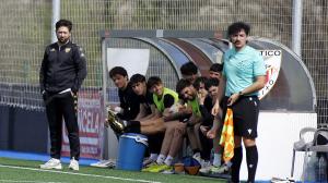 Posi, entrenador del Arteixo, durante un partido de esta temporada