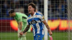 Mario Soriano celebra su gol ante el Mirandés