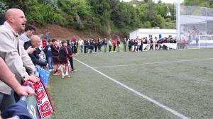 Equipo y afición celebraron sobre el césped de A Gándara