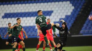 Denis marcó el gol de la victoria para el San Tirso