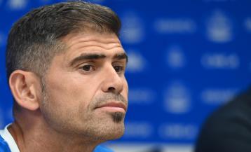 Antonio Hidalgo, entrenador del Dépor, en una rueda de prensa en Abegondo