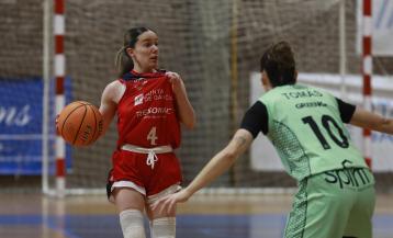 Nevena Dimitrijevic anotó 14 puntos ante el ADBA