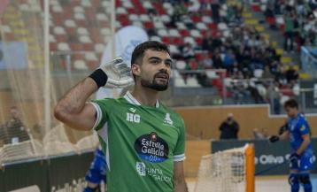 Bruno Saavedra celebra un gol del Liceo contra el Lleida