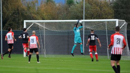 Las fotos de la victoria del Atlético Arteixo frente a O Pino @Pedro Puig (9)