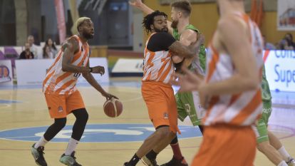 Triunfo del Leyma Basquet Coruña ante el Castelló @Javier Alborés (23)
