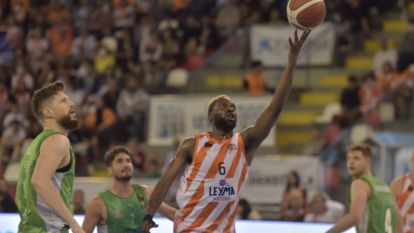 Triunfo del Leyma Basquet Coruña ante el Castelló @Javier Alborés (1)