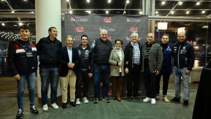 Alejandro Medín, Ernesto, Germán, Iván, Julio, Estrella, Manel, Roberto (padre e hijo) y Mauro
