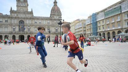 Celebración de la cuarta edición del Día de la Educación Física en la Calle (12)