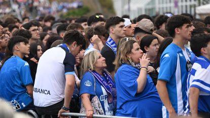 Castellón Deportivo en la explanada de Riazor (9)
