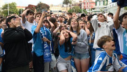 Castellón Deportivo en la explanada de Riazor (16)