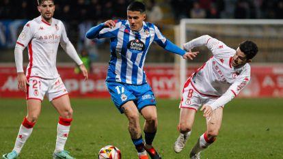 El Depor cae a domicilio frente a la Cultural Leonesa (22)