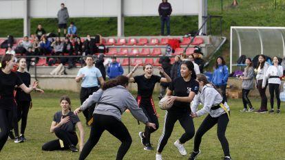 Los chicos y chicas lo pasaron en grande jugando a deportes como el rugby @Quintana (27)