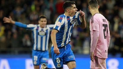 El Depor supera con justicia al Ponferradina (32)
