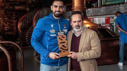 El campeón de la LEB Oro visitó las instalaciones del Museo de Estrella Galicia (26)