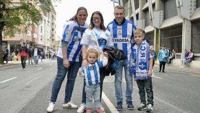 La afición apoyó al Depor en Riazor ante el Eldense @Javier Alborés (8)
