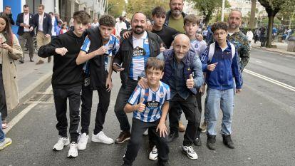 La afición apoyó al Depor en Riazor ante el Eldense @Javier Alborés (2)