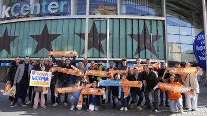 Afición Leyma ante Estudiantes en Madrid