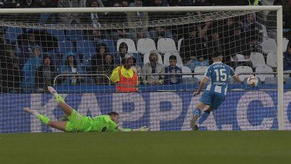 El Dépor rescata un punto de Riazor en un partido gris de los blanquiazules (171)