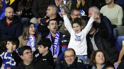 Gran ambiente en Riazor en el partido del Dépor ante el Zaragoza @Quintana (2)