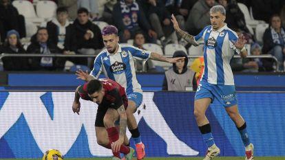 El Mirandés golea al Deportivo (34)