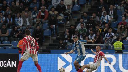 El Dépor rescata un punto de Riazor en un partido gris de los blanquiazules (167)