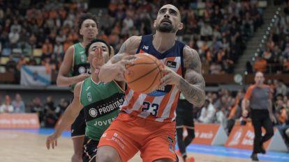 El Leyma Básquet Coruña tropieza con el Joventut (24)