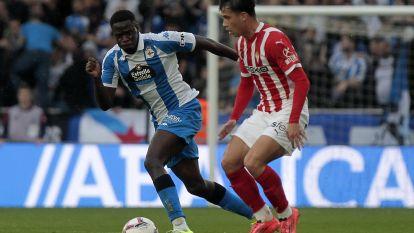El Dépor rescata un punto de Riazor en un partido gris de los blanquiazules (162)