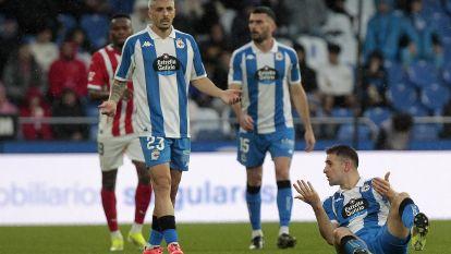 El Dépor rescata un punto de Riazor en un partido gris de los blanquiazules (178)