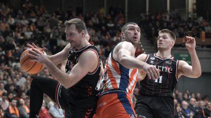 El Bilbao derrota al Leyma Básquet Coruña (19)