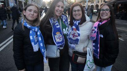 Ambiente en los aledaños de Riazor en el encuentro Dépor - Levante