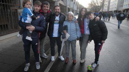 Ambiente en los aledaños de Riazor en el encuentro Dépor - Levante