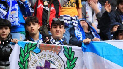 Afición del Deportivo en El Molinón @Fernando Fernández (25)