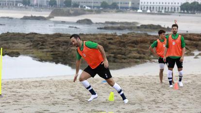 El Liceo se entrena en la playa de Riazor FOTO Patricia G. Fraga (41)