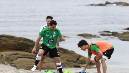 El Liceo se entrena en la playa de Riazor FOTO Patricia G. Fraga (8)