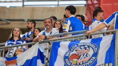 El Dépor contó con el apoyo de su afición en Granada FOTO Fernando Fernández (8)