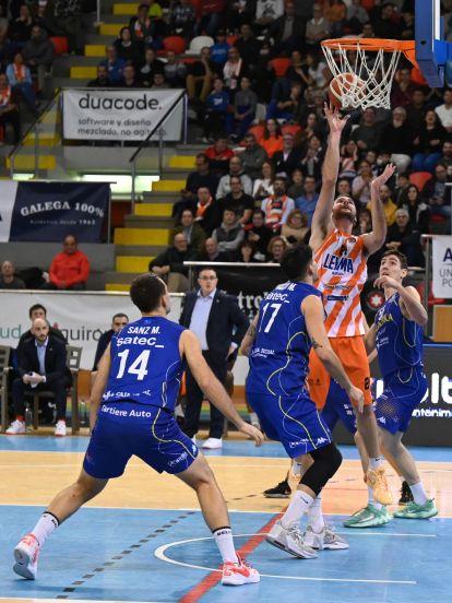 El Leyma Basquet Coruña domó al Oviedo (52) @Pedro Puig