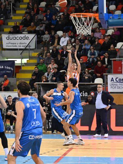 Derrota del Leyma Basquet Coruña ante el Fuenlabrada @Pedro Puig (34)