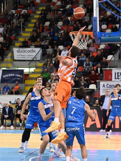 Derrota del Leyma Basquet Coruña ante el Fuenlabrada @Pedro Puig (35)