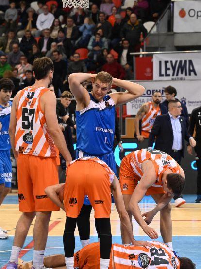 Derrota del Leyma Basquet Coruña ante el Fuenlabrada @Pedro Puig (1)