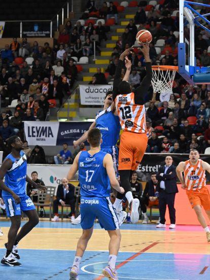 Derrota del Leyma Basquet Coruña ante el Fuenlabrada @Pedro Puig (24)