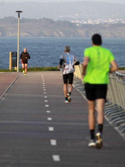 La Torre de Hércules fue testigo de este arranque del Circuito Coruña Corre @Quintana (2)